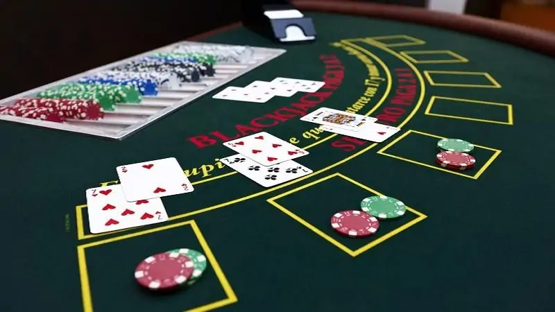 Cách Chơi Blackjack Sunwin- Các Quy Tắc Cơ Bản